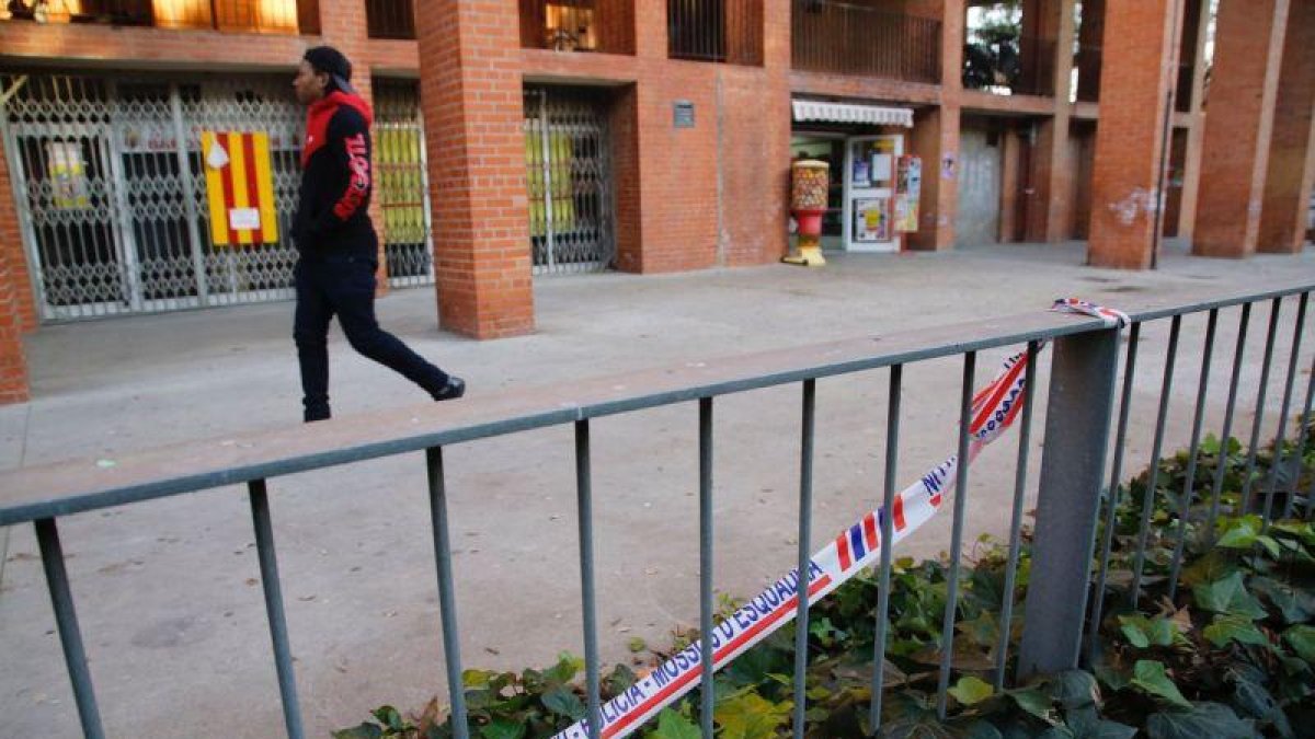 Plaza de Baró de Viver, lugar donde se ha producido el tiroteo.