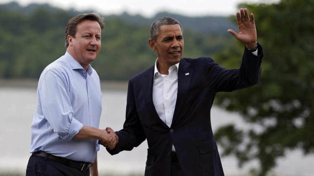 El primer ministro británico, David Cameron y el  presidente de EE.UU., Barack Obama.