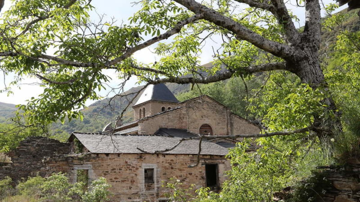Imagen de archivo del monasterio de San Pedro de Montes. L. DE LA MATA