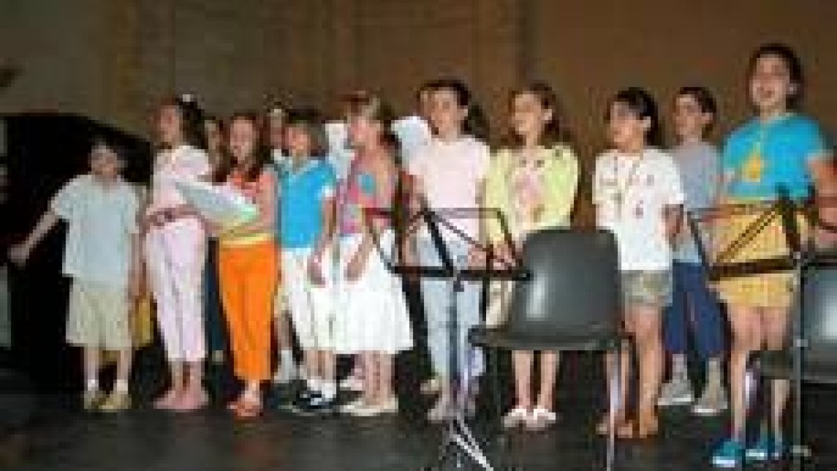Sección infantil del coro del aula de música