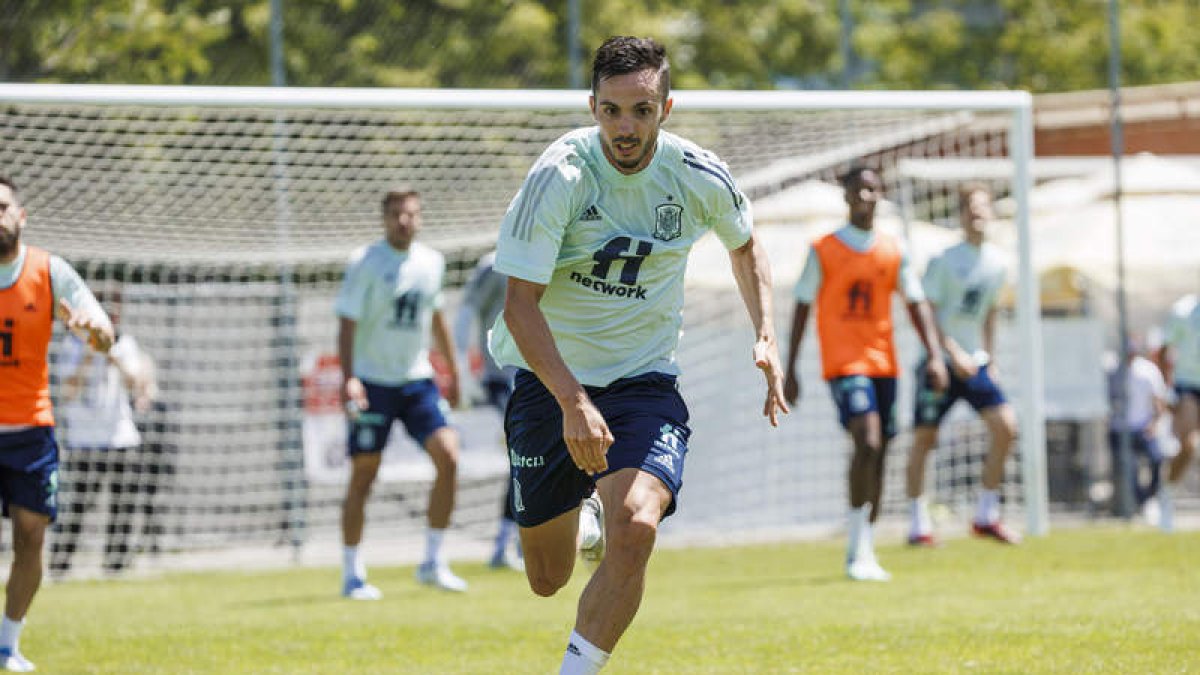 El jugador de la selección española de fútbol Sarabia durante un entrenamiento. PABLO GARCÍA/RFEF