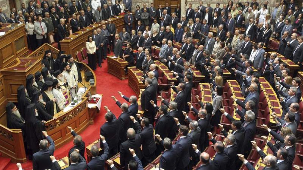 Vista general de la ceremonia del nuevo Gobierno griego.