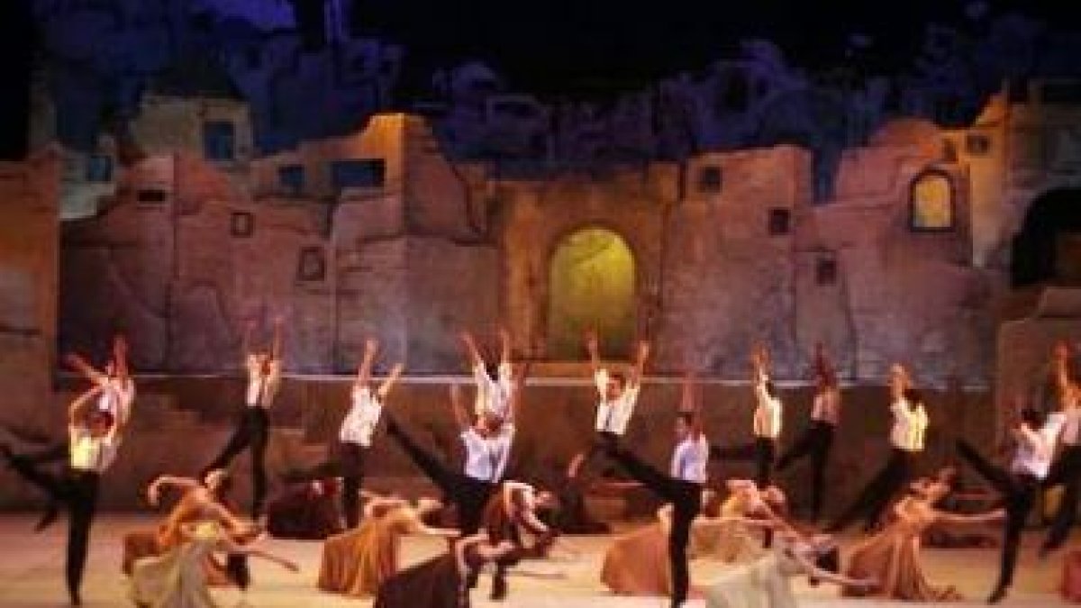 «Zorba el griego» llega hoy a León de la mano del Ballet de la Ópera de El Cairo