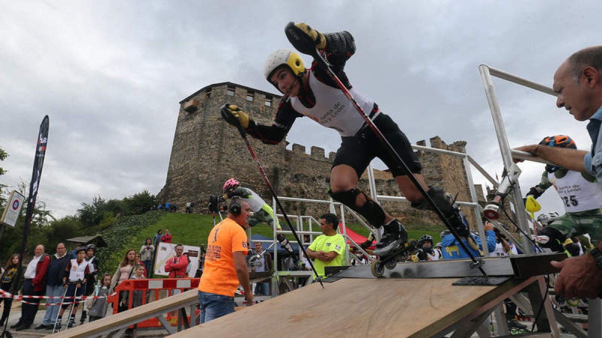 Los participantes dejaron constancia en Ponferrada de su pericia y buen hacer en esta modalidad deportiva.