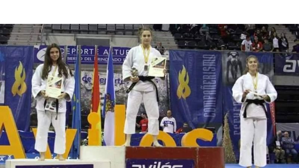 Nerea Lorenzo se hizo con la medalla de plata en Avilés. DL