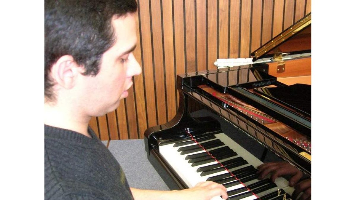 El pianista Nuno Caçote acompañará a la orquesta
