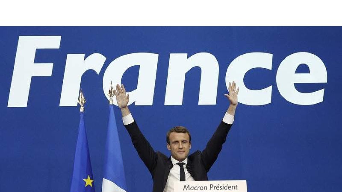 El candidato socioliberal a las elecciones presidenciales francesas, Emmanuel Macron. YOAN VALAT