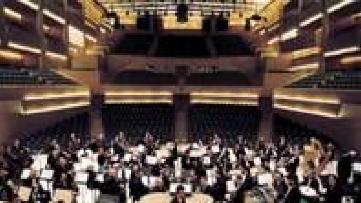 La Sinfónica de Barcelona vuelve a actuar en el Auditorio, esta vez a las órdenes de José Serebrier