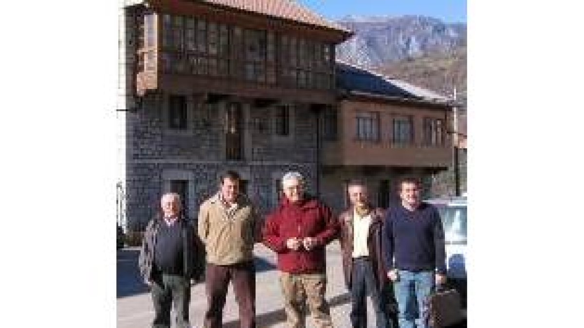 La reunión se celebró en Oseja de Sajambre, durante el día de ayer