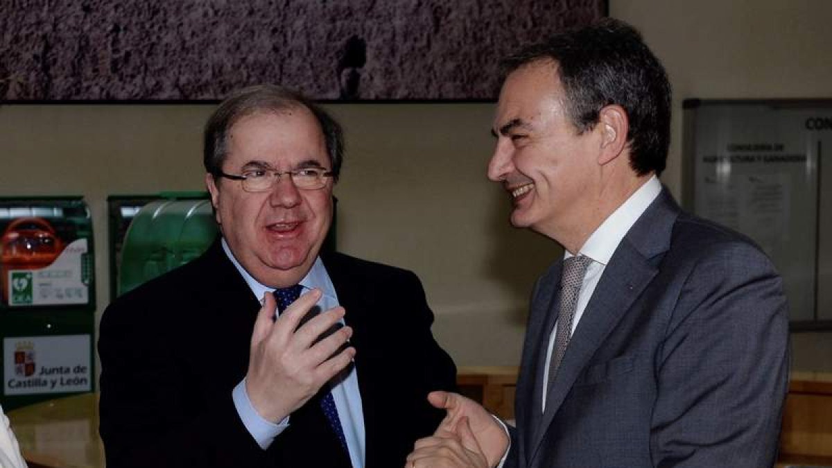 Rodríguez Zapatero ayer en Valladolid junto con el presidente de la Junta. GALLEGO