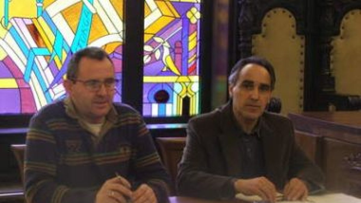 Joaquín Carro y Juan José Alonso Perandones, durante la rueda de prensa de ayer.