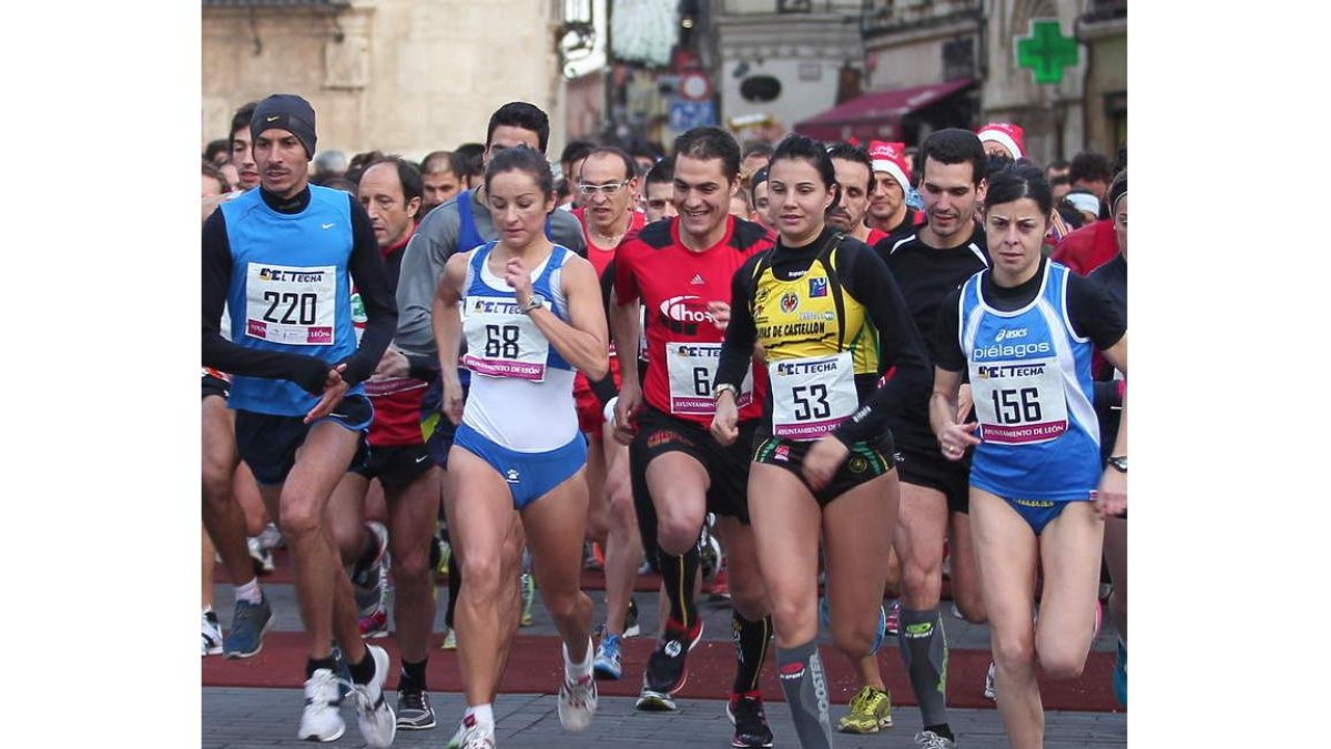 La San Silvestre del 2010 sacó a la calle a 4.500 corredores entre las pruebas federada y popular.