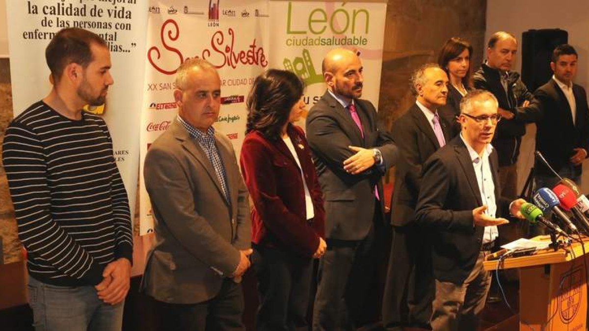 La San Silvestre de León presentó sus credenciales. La carrera se disputará el 26 de diciembre. CÉSAR