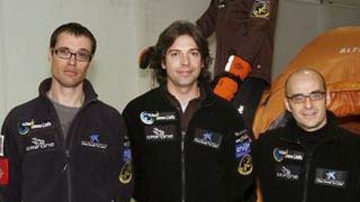 Eric Villalón (i), Jesús Noriega (c) y Xavier Vallbuena (d).