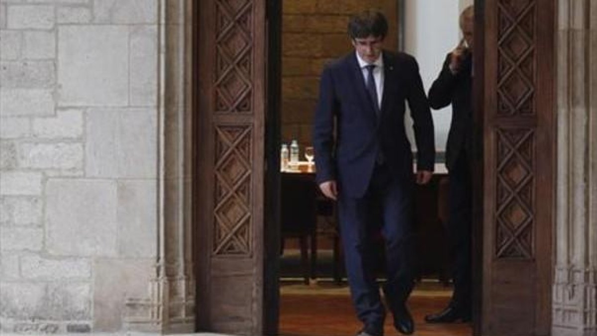 Carles Puigdemont, en el Palau de la Generalitat. / JULIO CARBÓ