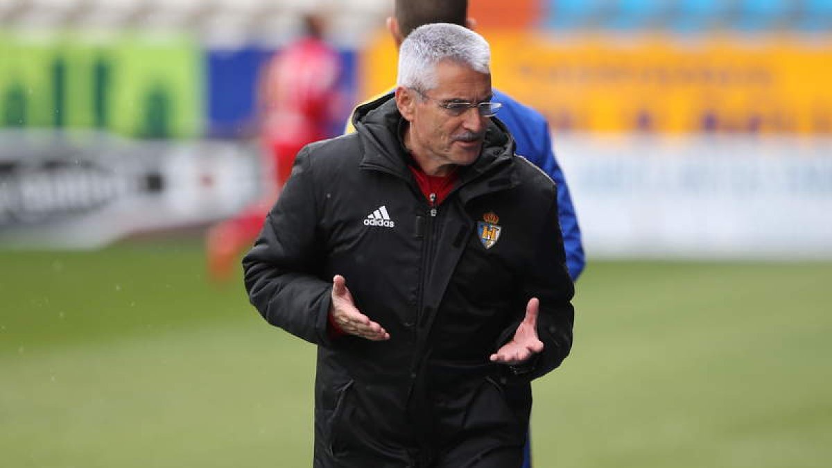 La última visita a Leganés condenó a Fabri como entrenador de la Deportiva Ponferradina. L. DE LA MATA