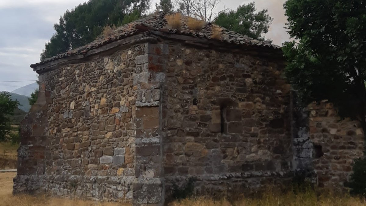 La ermita leonesa del Bendito Cristo de Valverde de la Sierra. DL