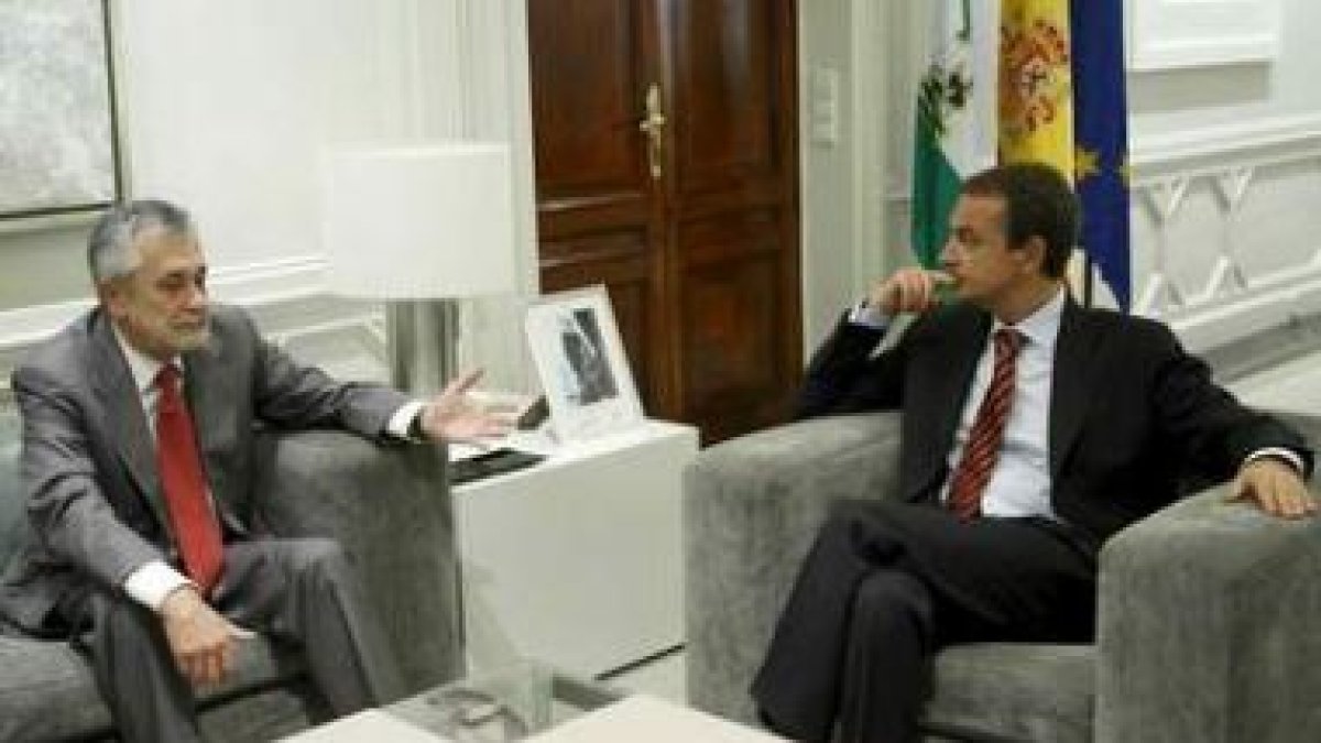 El presidente andaluz José Antonio Griñán se reunió con Zapatero en La Moncloa.