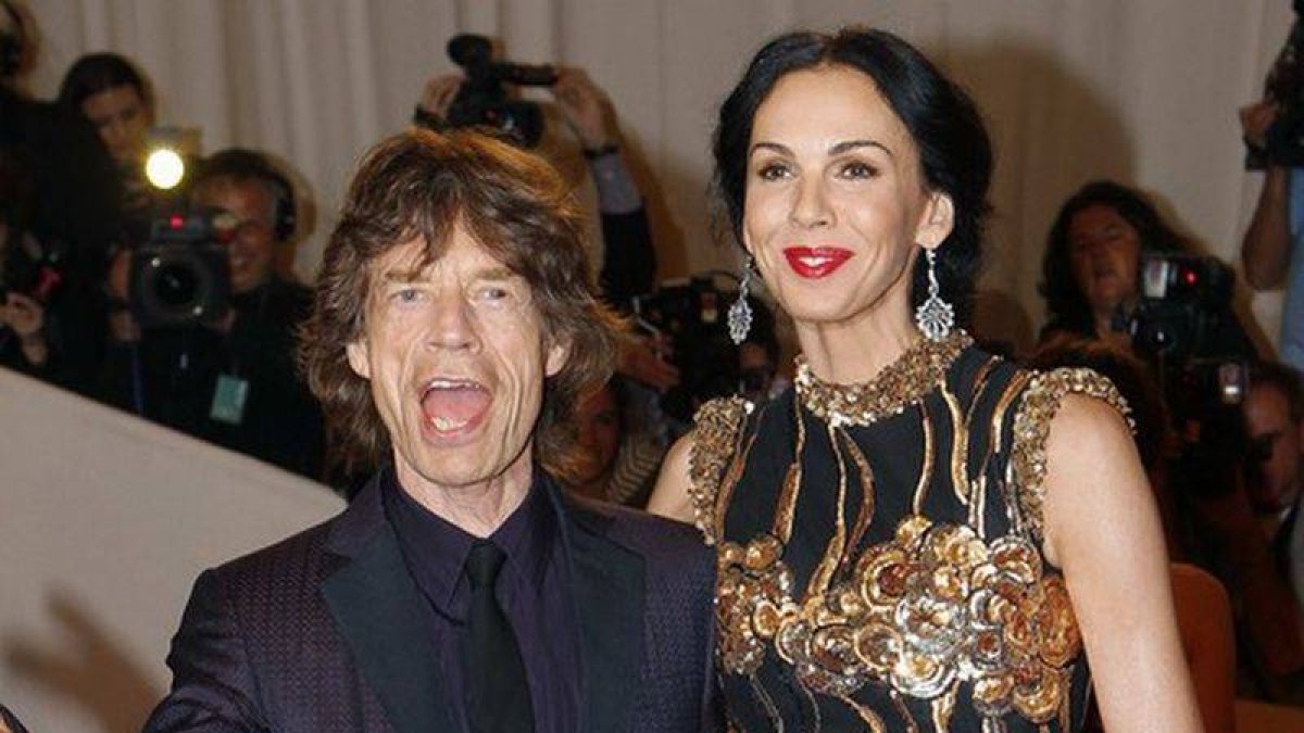 Mick Jagger y L'Wren Scott, en mayo del 2001, en Nueva York.