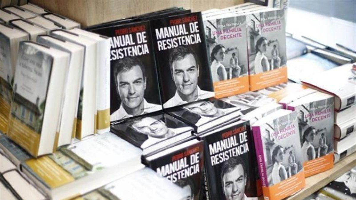 Manual de Resistencia, el libro de Pedro Sánchez.