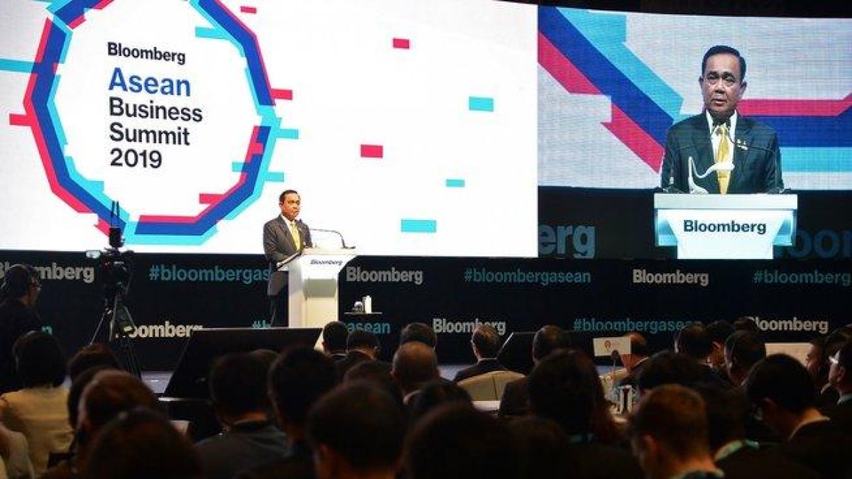 El primer ministro tailandés, Prayut Chan-o-cha, durante la apertura de la cumbre de la Asean.