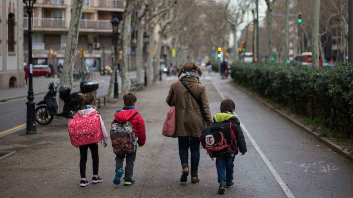 En el balance entre ingresos y gastos de los hogares, las rentas disponibles aumentaron el 2%, aunque también lo hicieron los gastos en el 4,2%.