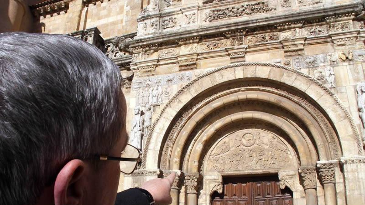 El abad de la Real Colegiata de San Isidoro en León, Francisco Rodríguez.