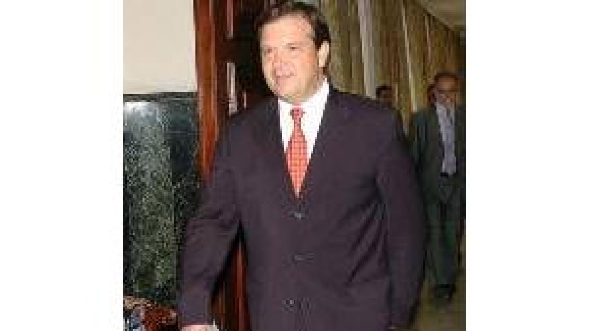 Alberto Sáiz, director del CNI, a su llegada ayer al Congreso