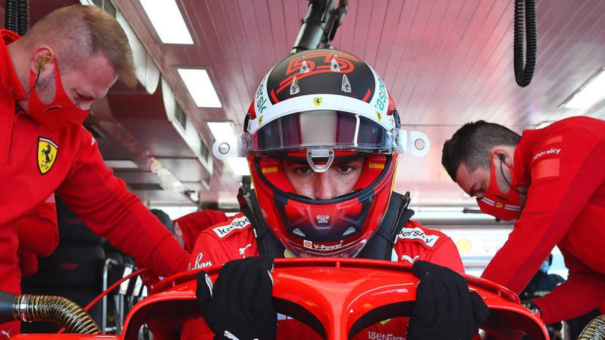 Carlos Sainz en el test de pretemporada con el Ferrari. FERRARI F1