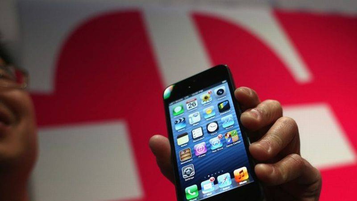El iPhone5, en una presentación de nuevas tarifas de una compañía de telecomunicaciones en Nueva York, el mes pasado. J