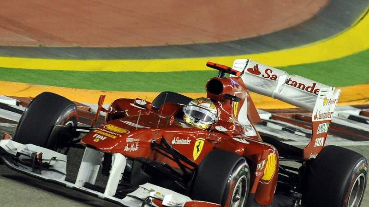 Fernando Alonso durante la carrera disputada ayer.