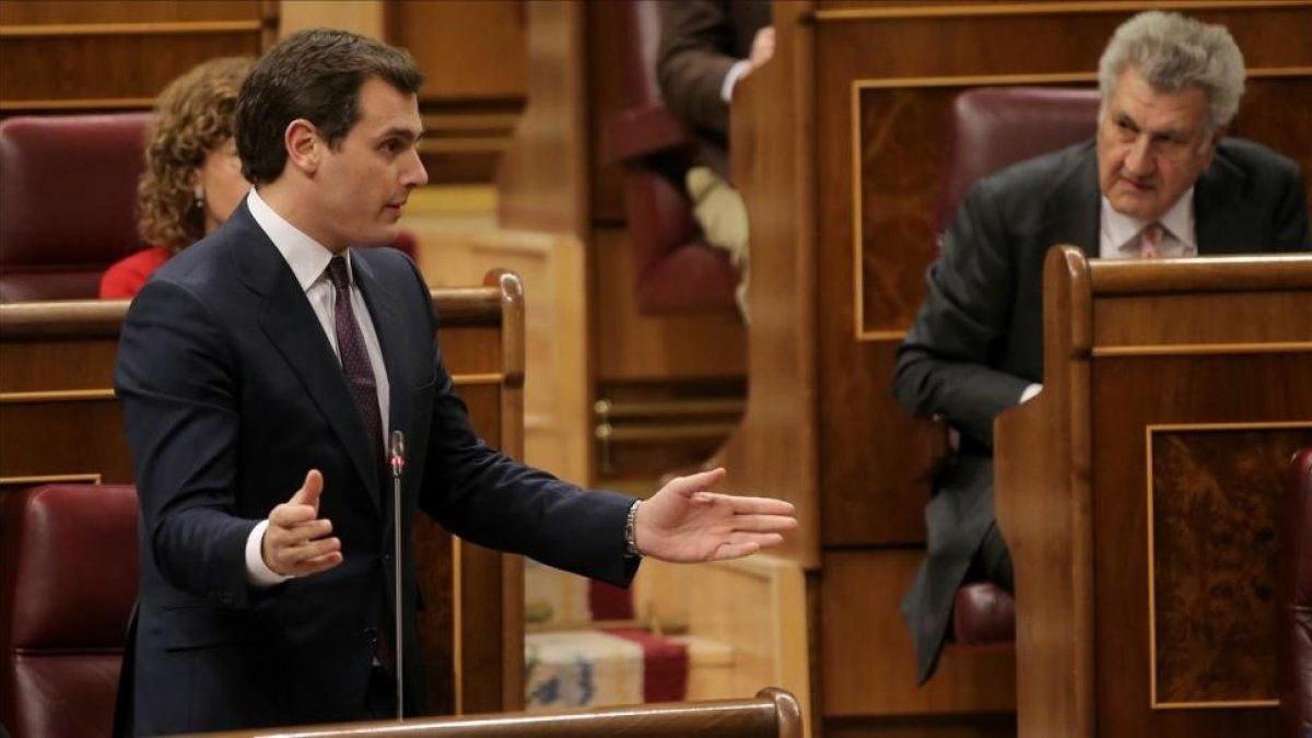 El presidente de Ciudadanos, Albert Rivera, durante una sesión de control en el Congreso