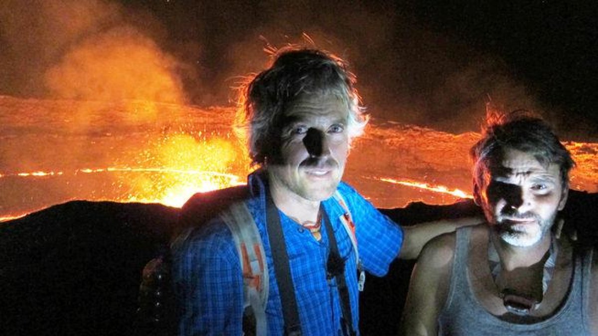 Calleja con Fernando Tejero en el volcán de Etiopía