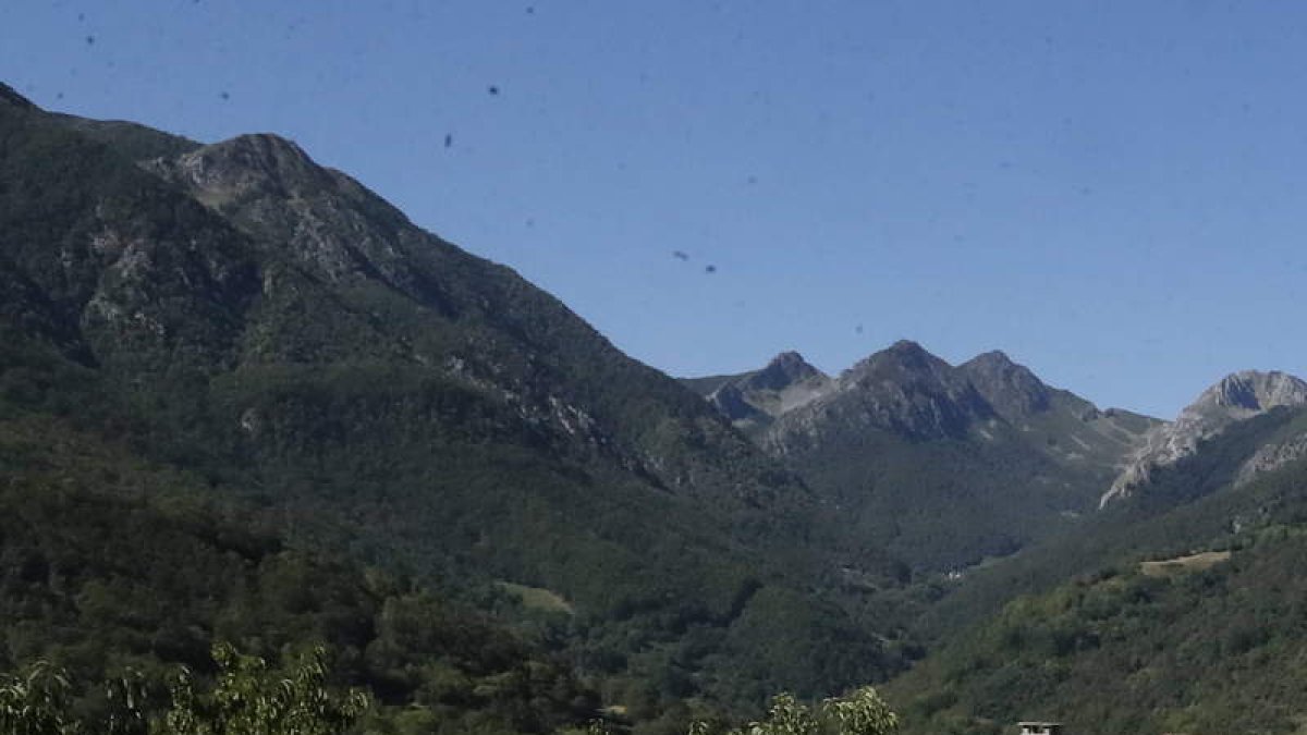 Las Jornadas del Club de Montaña Teleno suman la 22ª edición. RAMIRO