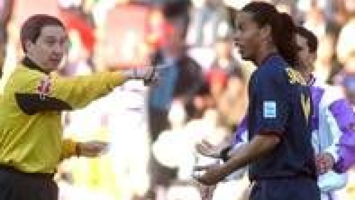 Ronaldinho fue expulsado por doble cartulina amarilla