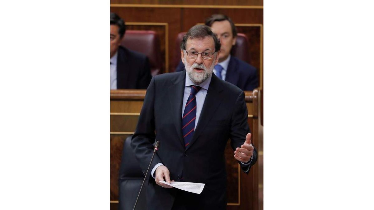 Rajoy, en la sesión de control al Gobierno. JUAN CARLOS HIDALGO