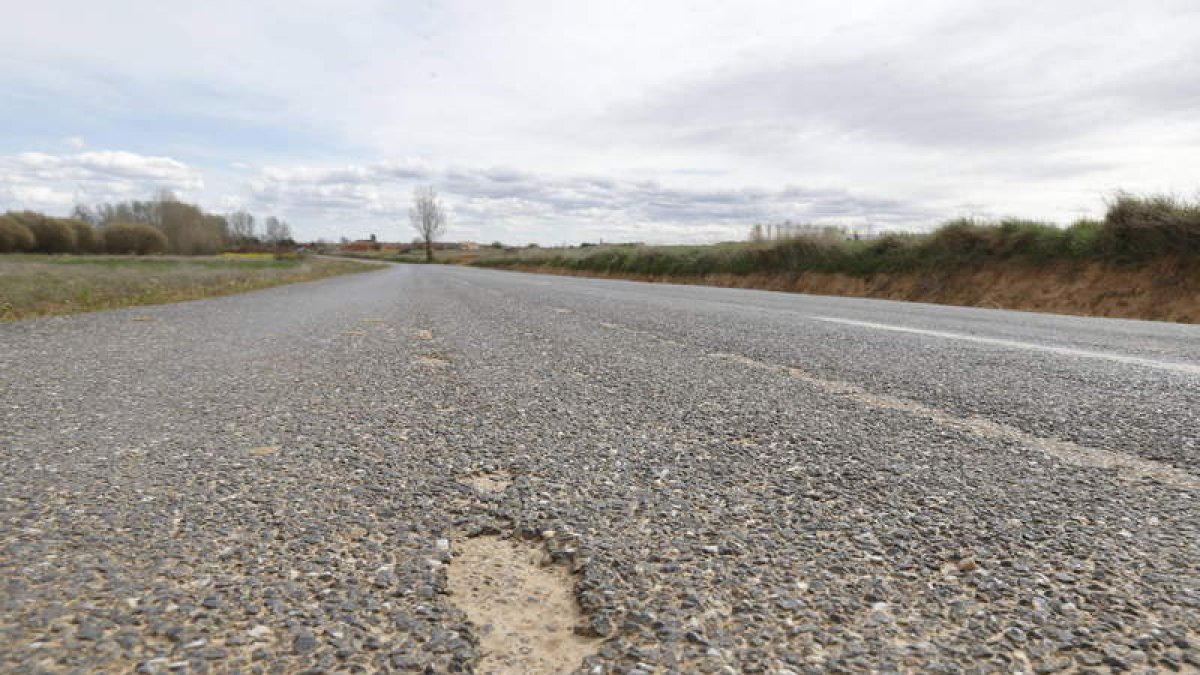 Las actuaciones llegarán a 105 tramos de la red de provincial de carreteras RAMIRO