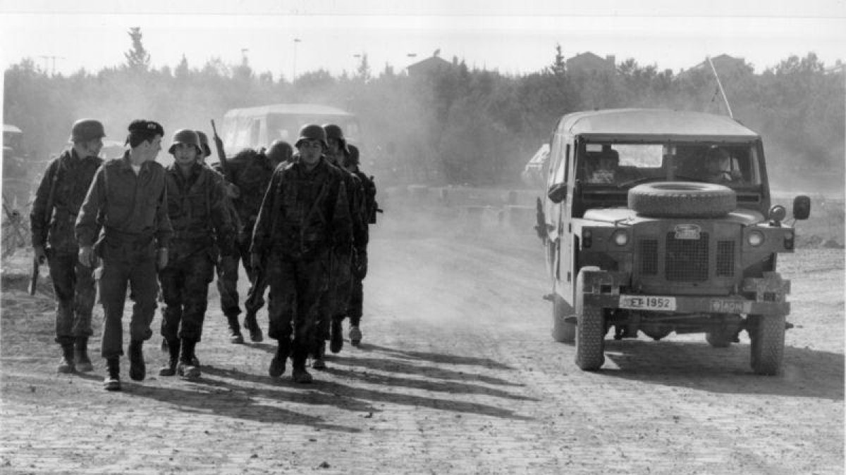 Soldados, durante el servicio militar.