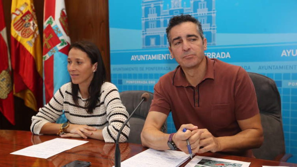 Eva González y Roberto Mendo, ayer. DE LA MATA