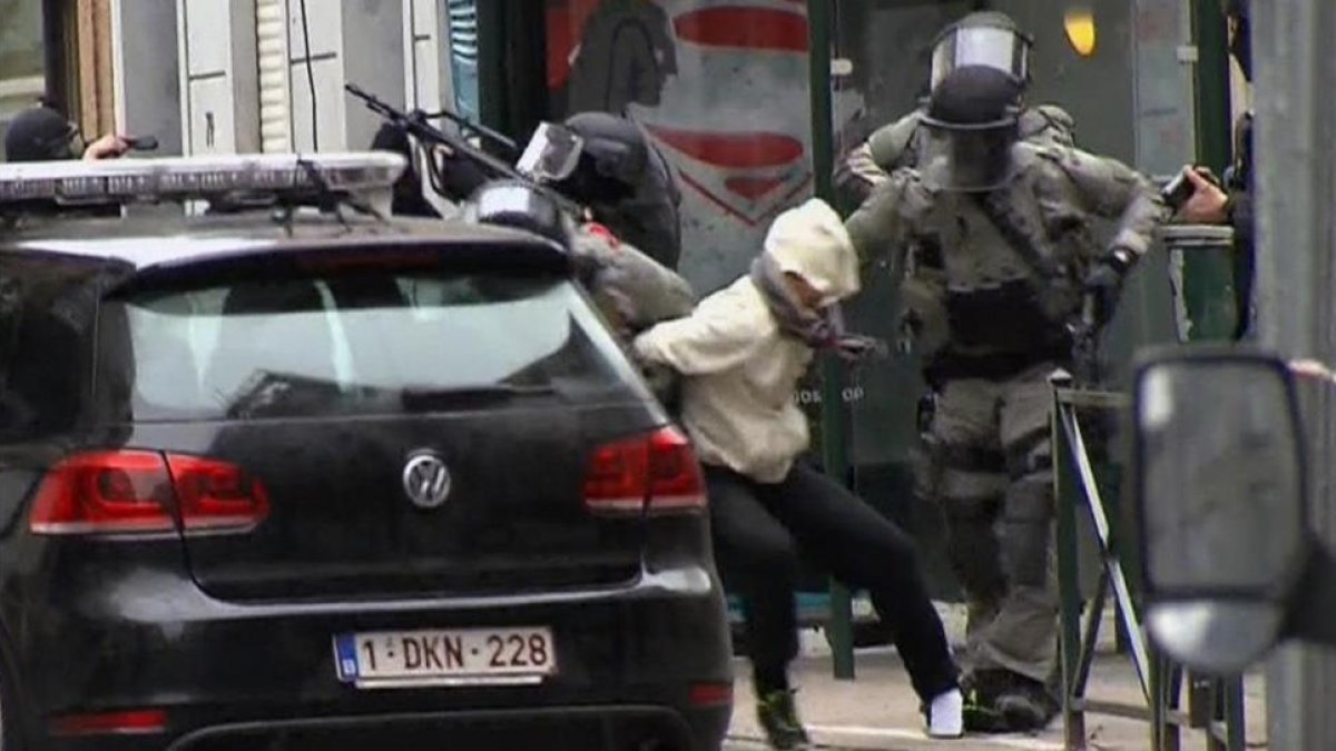La detención de Salah Abdeslam el pasado 18 de marzo en el barrio de Molenbeek, en Bruselas.
