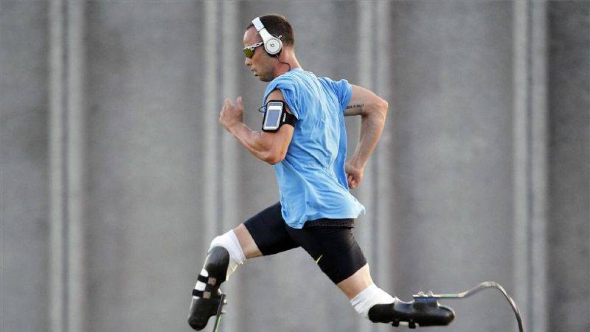 El atleta sudafricano y primero con discapacidad en participar en participar en unos Juegos Olímpicos, Oscar Pistorius.