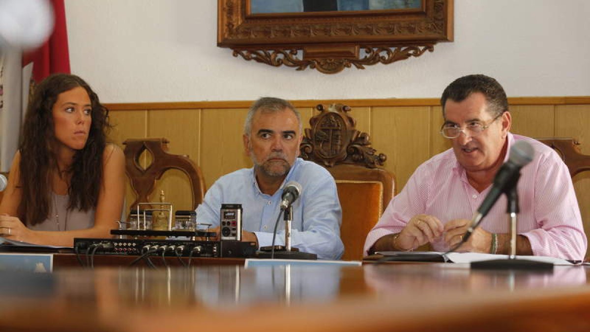 Silvia Fernández, José Miguel Palazuelo y Francisco Fernández. RAMIRO