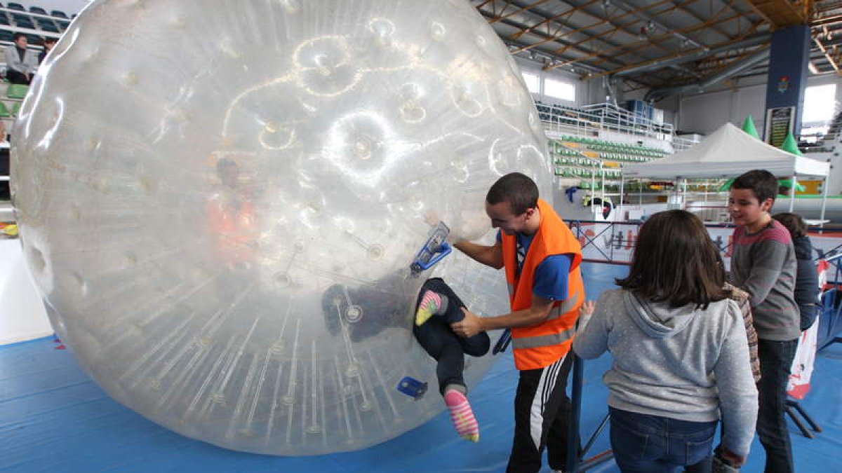 El Noel Camp tendrá una bola zorb como la de Naviland.