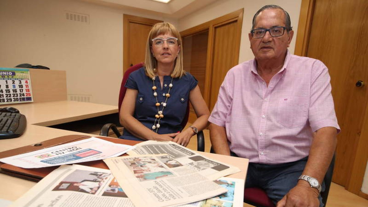 María Dolores Llamazares y Pedro Posadilla, responsables del centro FIV-León. RAMIRO