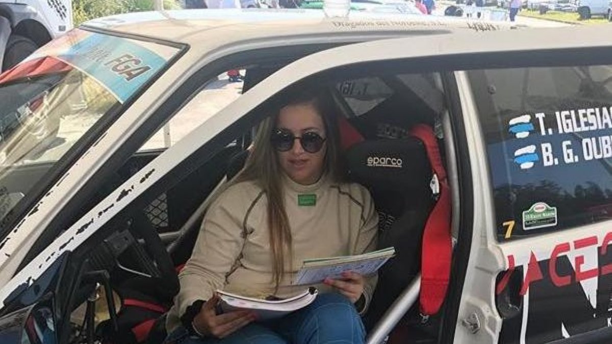 Fotografía de Bárbara Gómez en uno de los rallyes disputados por la copiloto gallega. B. GÓMEZ/FACEBOOK