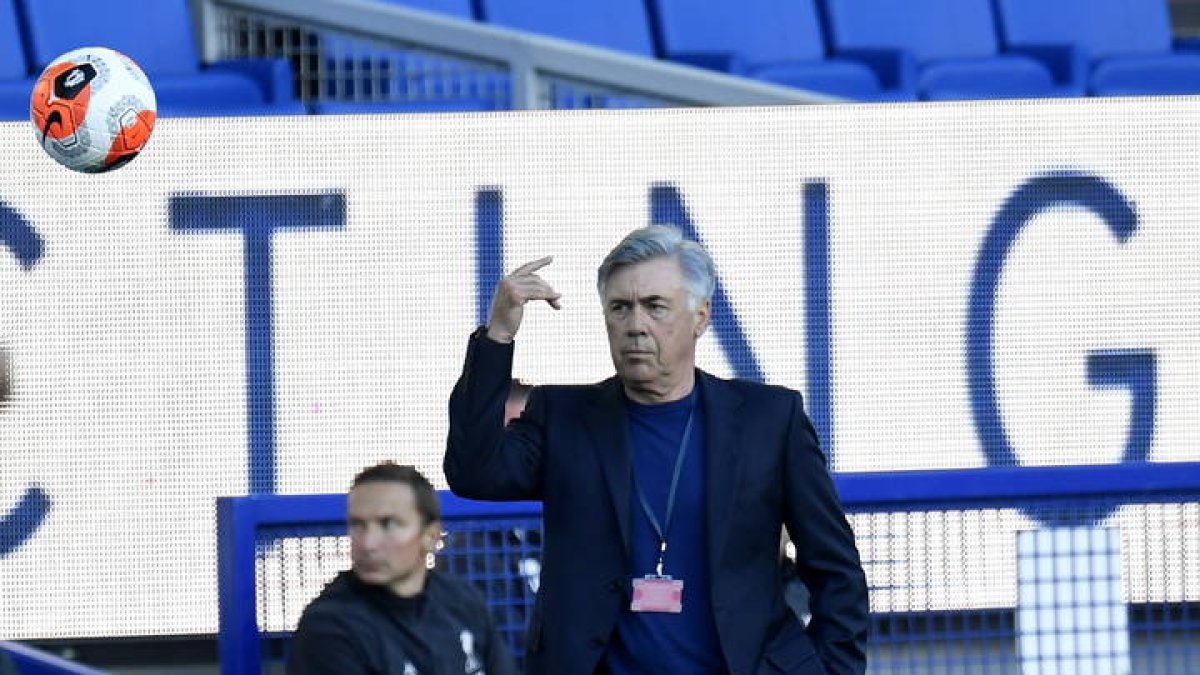 Carlo Ancelotti. PETER POWELL