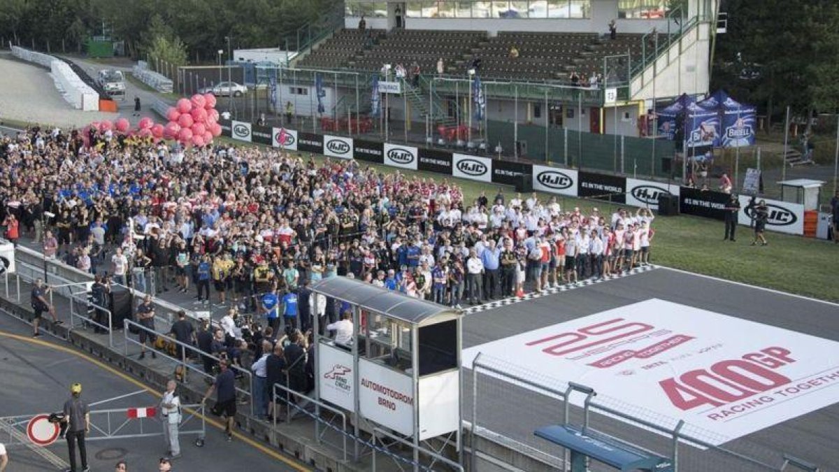 El 'paddock' de MotoGP ha celebrado hoy, en Brno, el GP nº 400.