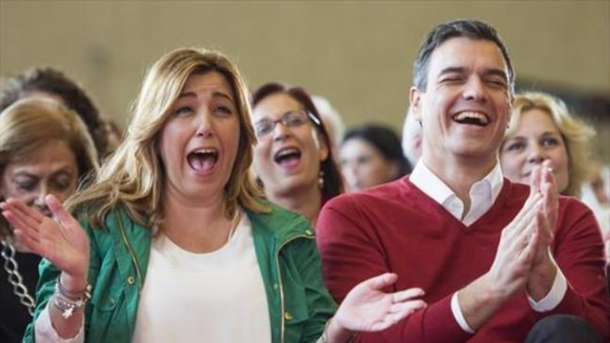 Susana Díaz y Pedro Sánchez, durante el mitin del PSOE en Sevilla.