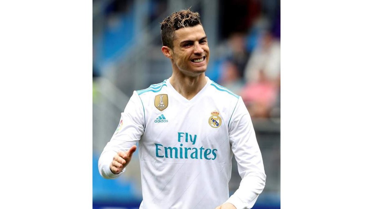 Cristiano Ronaldo confirmó su buen estado de forma con dos nuevos goles ante el Eibar. JUAN HERRERO