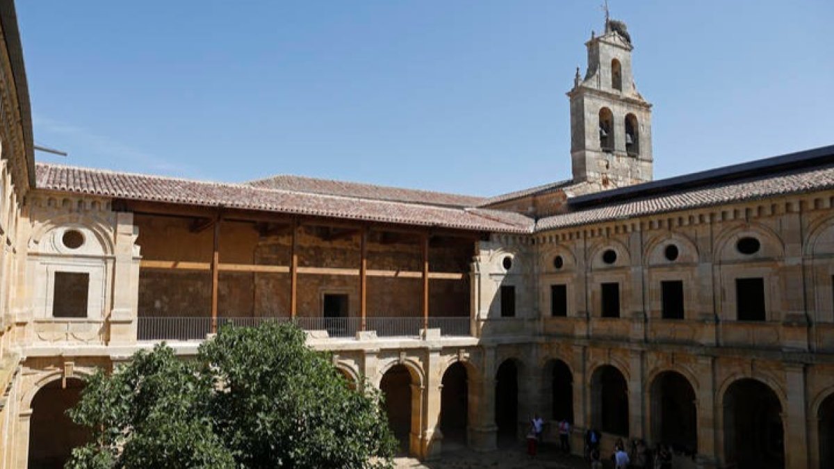 Monasterio de Sandoval. F. OTERO PERANDONES